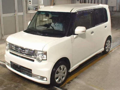 Toyota Pixis Space