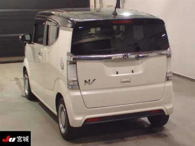 Honda N-Box Slash