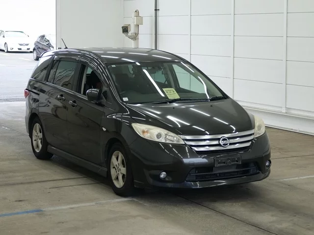 Nissan Lafesta  с аукциона в Японии