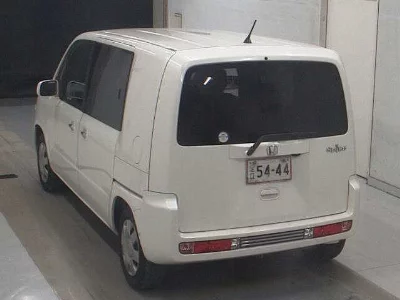 Honda Mobilio Spike