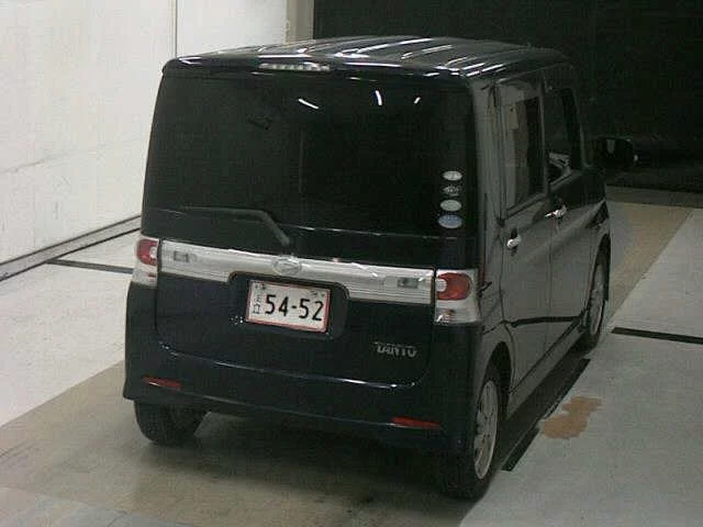 Daihatsu Tanto  с аукциона в Японии