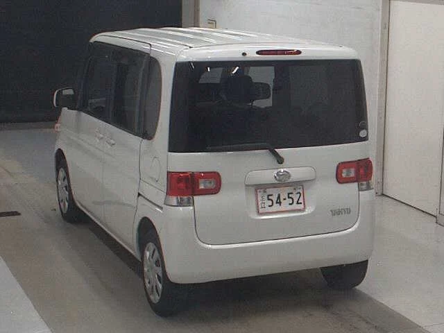 Daihatsu Tanto  с аукциона в Японии