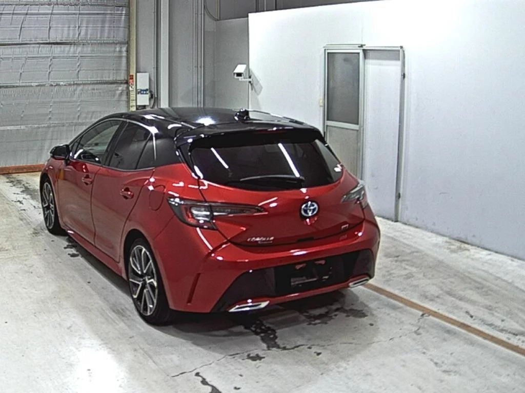 Toyota Corolla Hatchback  с аукциона в Японии
