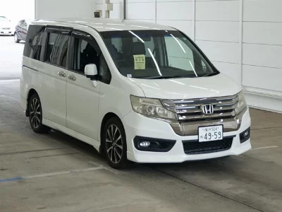 Honda STEPWGN SPADA