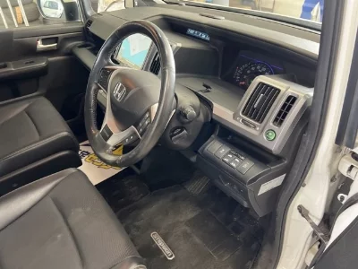 Honda STEPWGN SPADA