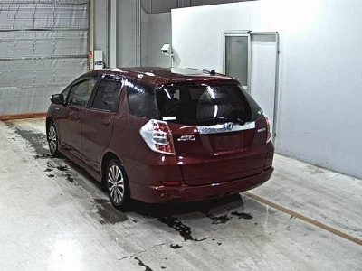 Honda FIT SHUTTLE HYBRID