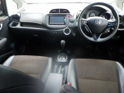 Honda FIT SHUTTLE HYBRID