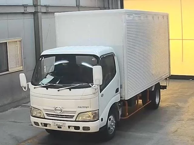 Hino Dutro  с аукциона в Японии