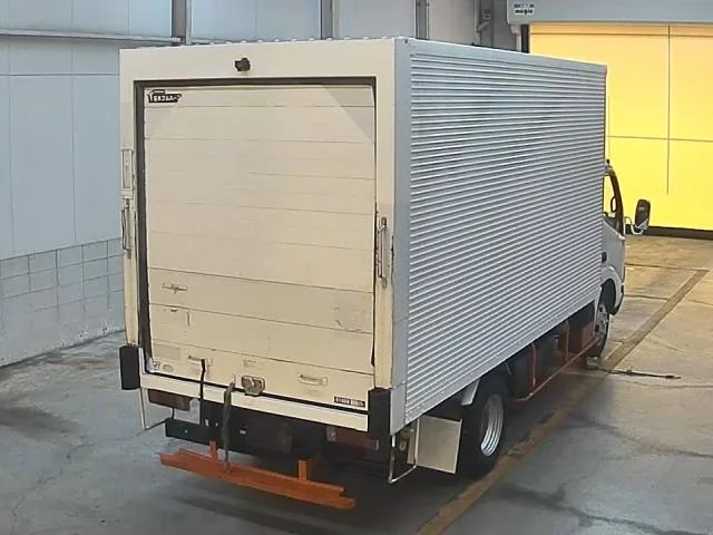 Hino Dutro  с аукциона в Японии