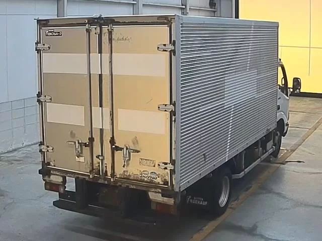 Hino Dutro  с аукциона в Японии