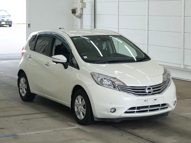 Nissan Note  с аукциона в Японии