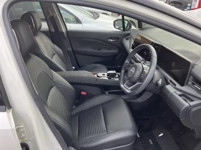 Nissan Aura