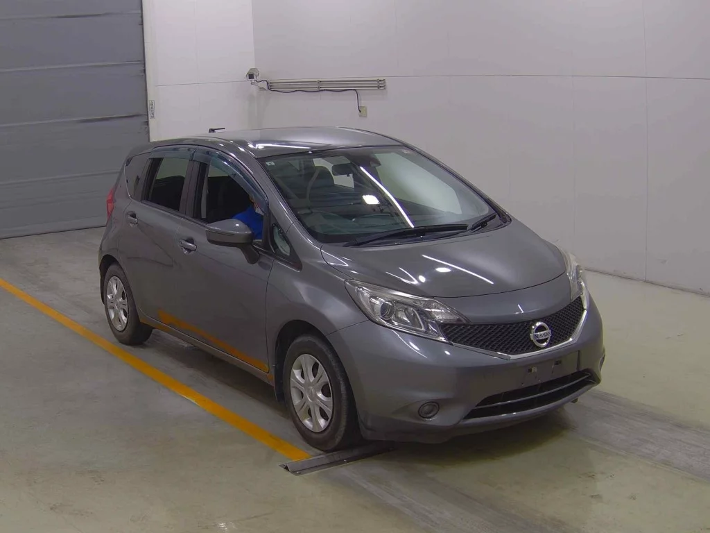 Nissan Note  с аукциона в Японии