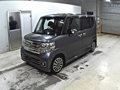 Honda N BOX CUSTOM