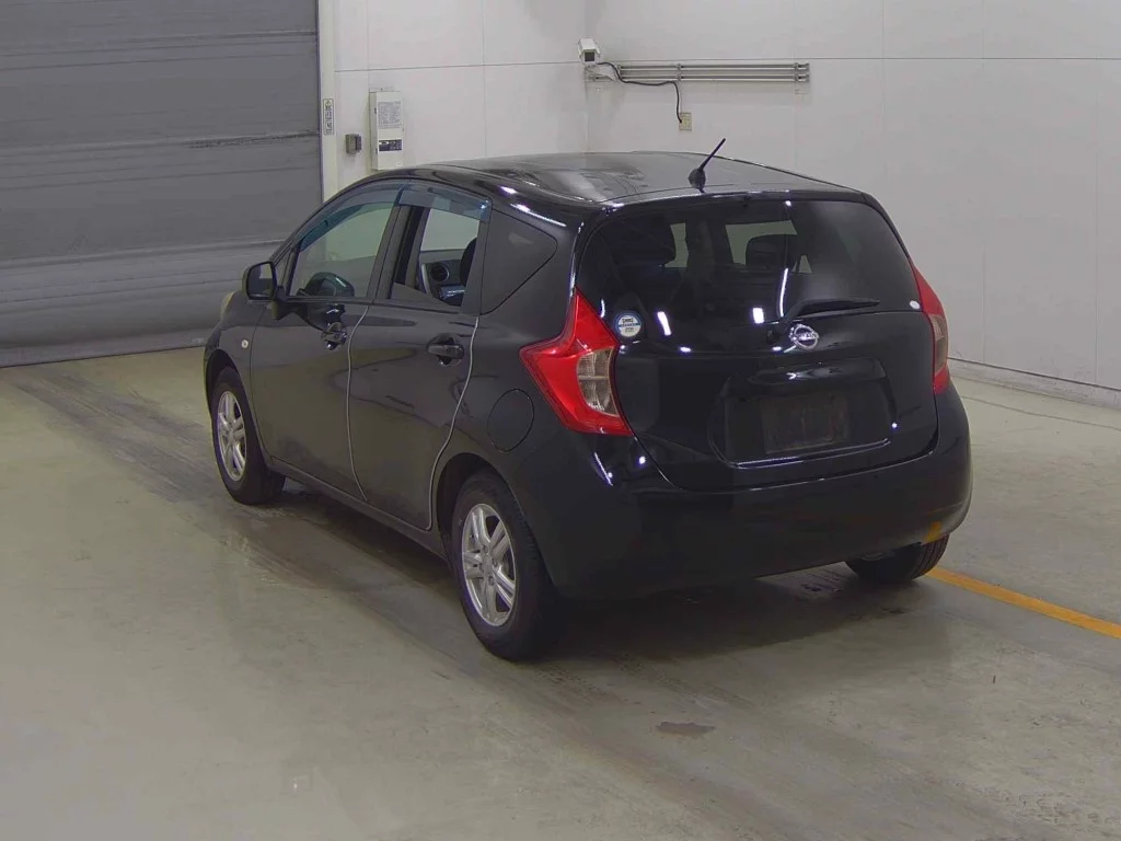 Nissan Note  с аукциона в Японии