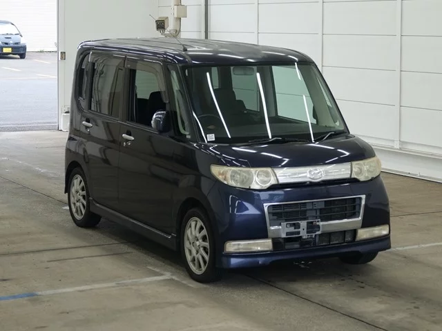 Daihatsu Tanto  с аукциона в Японии