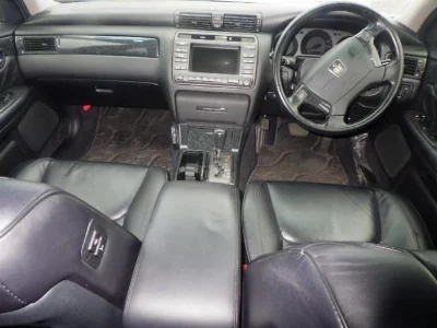 Toyota Crown Estate