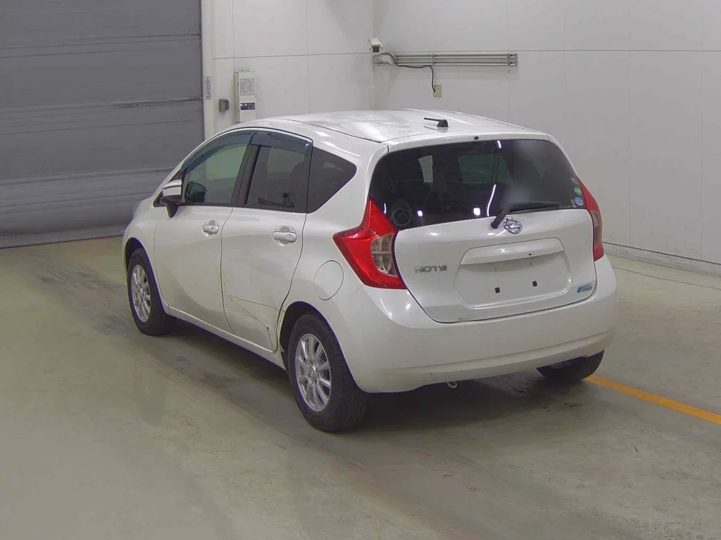 Nissan Note  с аукциона в Японии