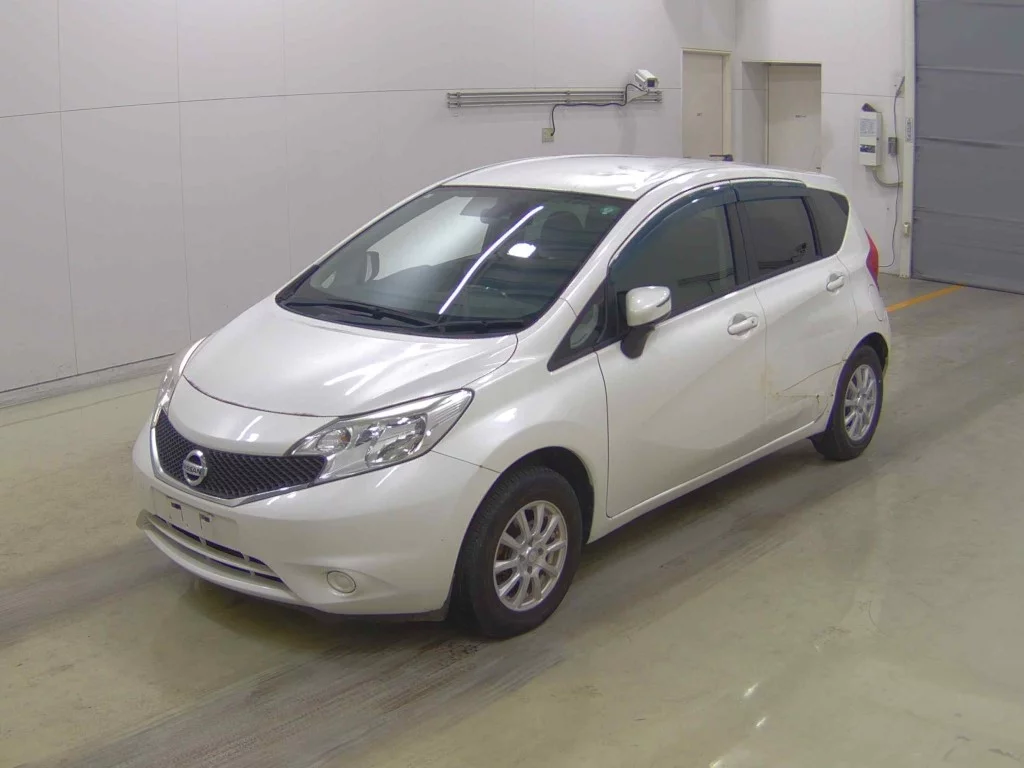 Nissan Note  с аукциона в Японии