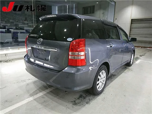 Toyota Wish  с аукциона в Японии
