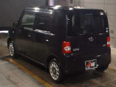 Toyota Pixis Space