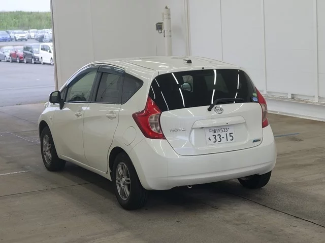 Nissan Note  с аукциона в Японии