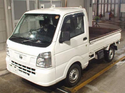 Nissan NT100 Clipper