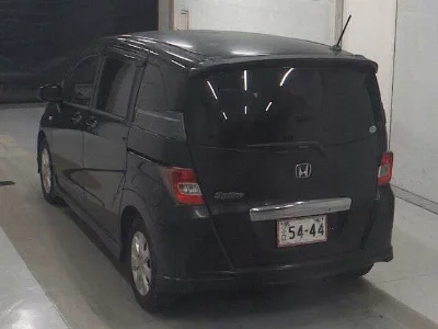 Honda Freed Spike