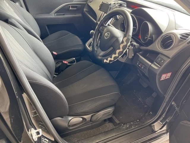Nissan Lafesta  с аукциона в Японии