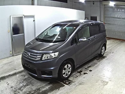 Honda Freed Spike