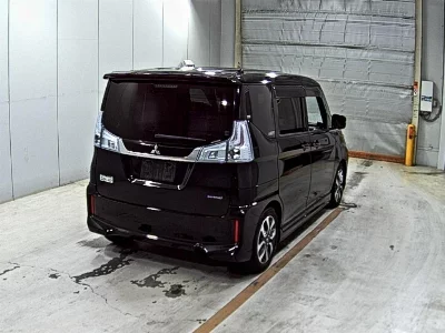 Mitsubishi Delica D:2