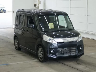 Suzuki Spacia Custom