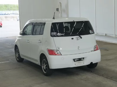Toyota bB