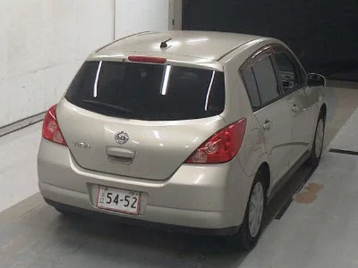 Nissan Tiida