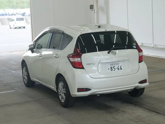 Nissan Note  с аукциона в Японии