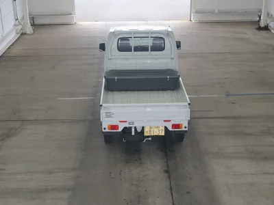 Nissan NT100 Clipper
