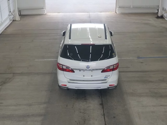 Nissan Lafesta  с аукциона в Японии