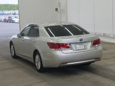 Toyota CROWN HYBRID