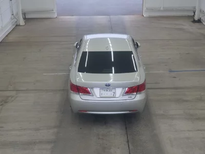 Toyota CROWN HYBRID