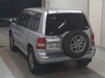 Mitsubishi Pajero iO