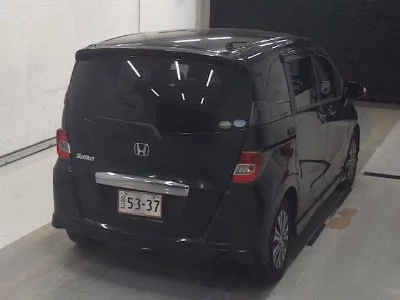 Honda Freed Spike