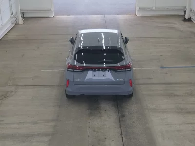 Nissan Aura