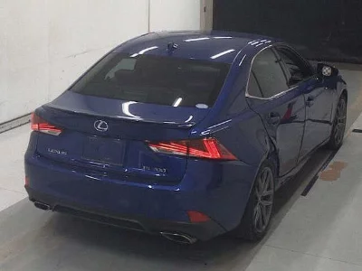Lexus IS300