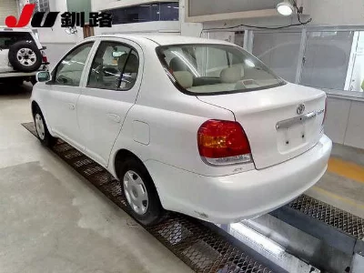 Toyota Platz