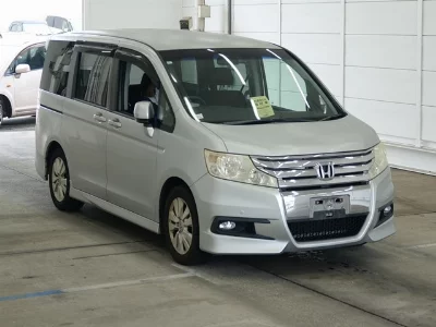 Honda STEPWGN SPADA