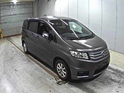 Honda Freed Spike