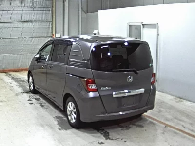 Honda Freed Spike