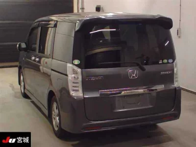 Honda STEPWGN SPADA