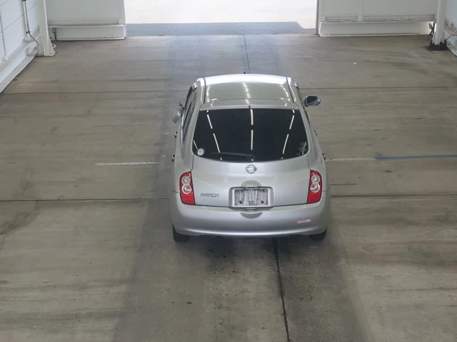 Nissan March  с аукциона в Японии