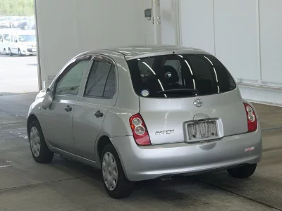 Nissan March